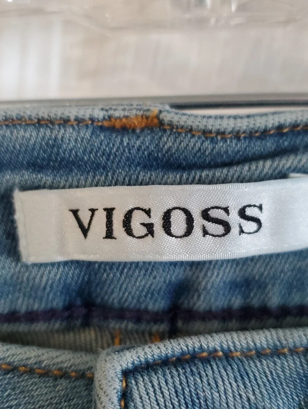 VIGOSS MARLEY CROP STRAIGHT DENIM. 18 BLUE.STRETCH DISTRESSED